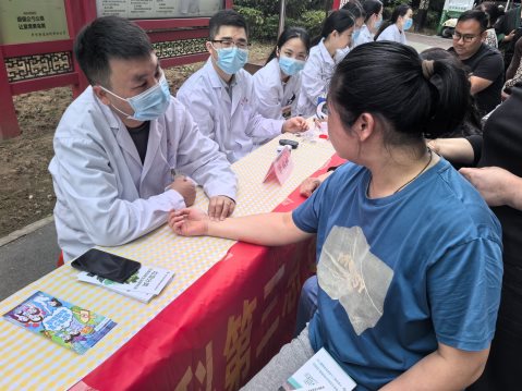 d1ff27a2c8c5504a47dbbaa3c94c16d