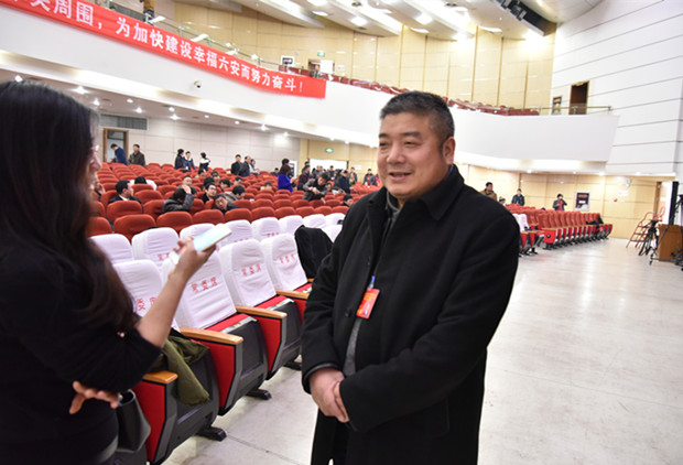 2701109_583609.jpg 2701109_583609.jpg