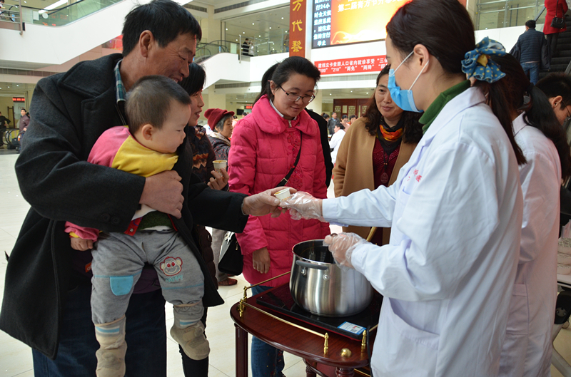 C:\Documents and Settings\Administrator\桌面\新建文件夹 (6)\DSC_9830_副本.jpg